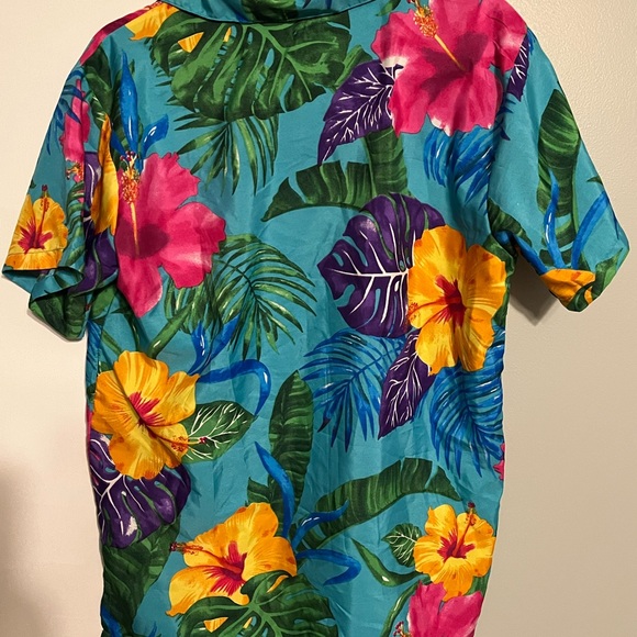 Hawaiian top - Picture 2 of 2